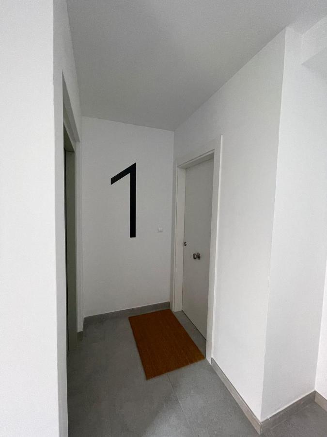 אליקאנטה Apartamentos Cisneros מראה חיצוני תמונה